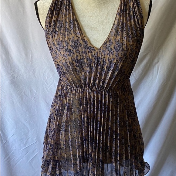 NWT-CECICO COLLECTION-SUMMER TOP - Picture 4 of 9